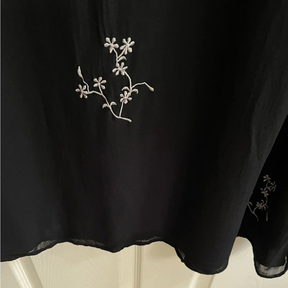 BLACK~VINTAGE~MIDI~FLORAL ACCENT DESIGN~SLEEVELESS~ 10 - Picture 8 of 8